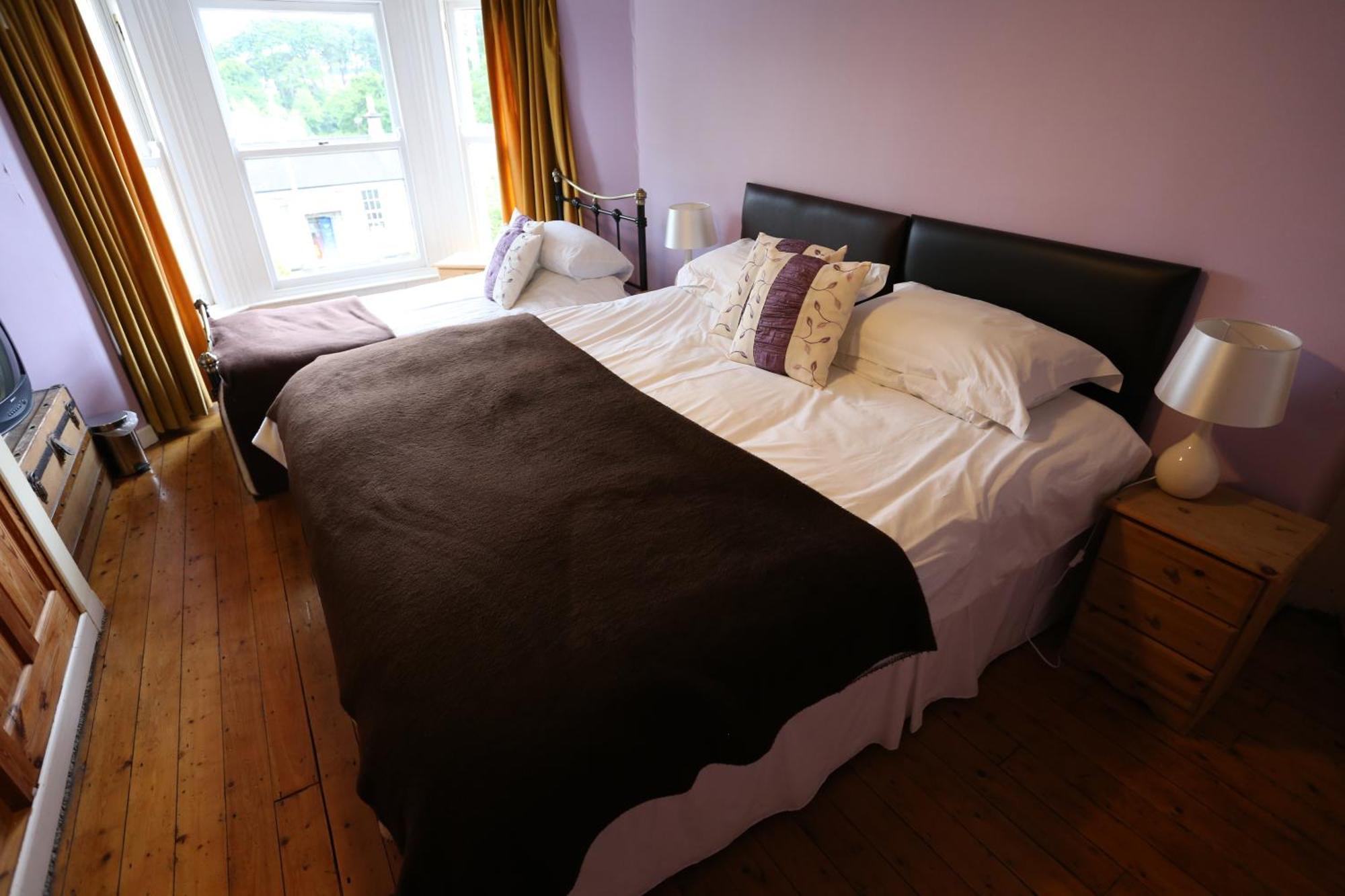 באליקאסל Corratavey Guest Accommodation מראה חיצוני תמונה