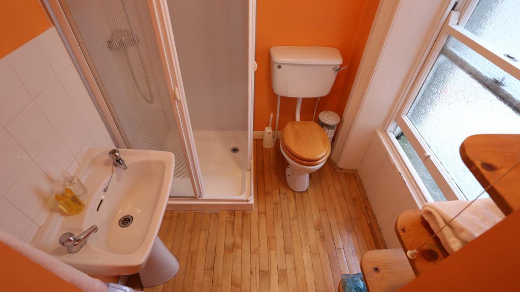 באליקאסל Corratavey Guest Accommodation מראה חיצוני תמונה